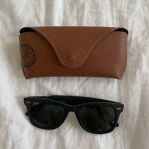 Like NEW! Ray-Ban Urban Wayfarer - Camouflage